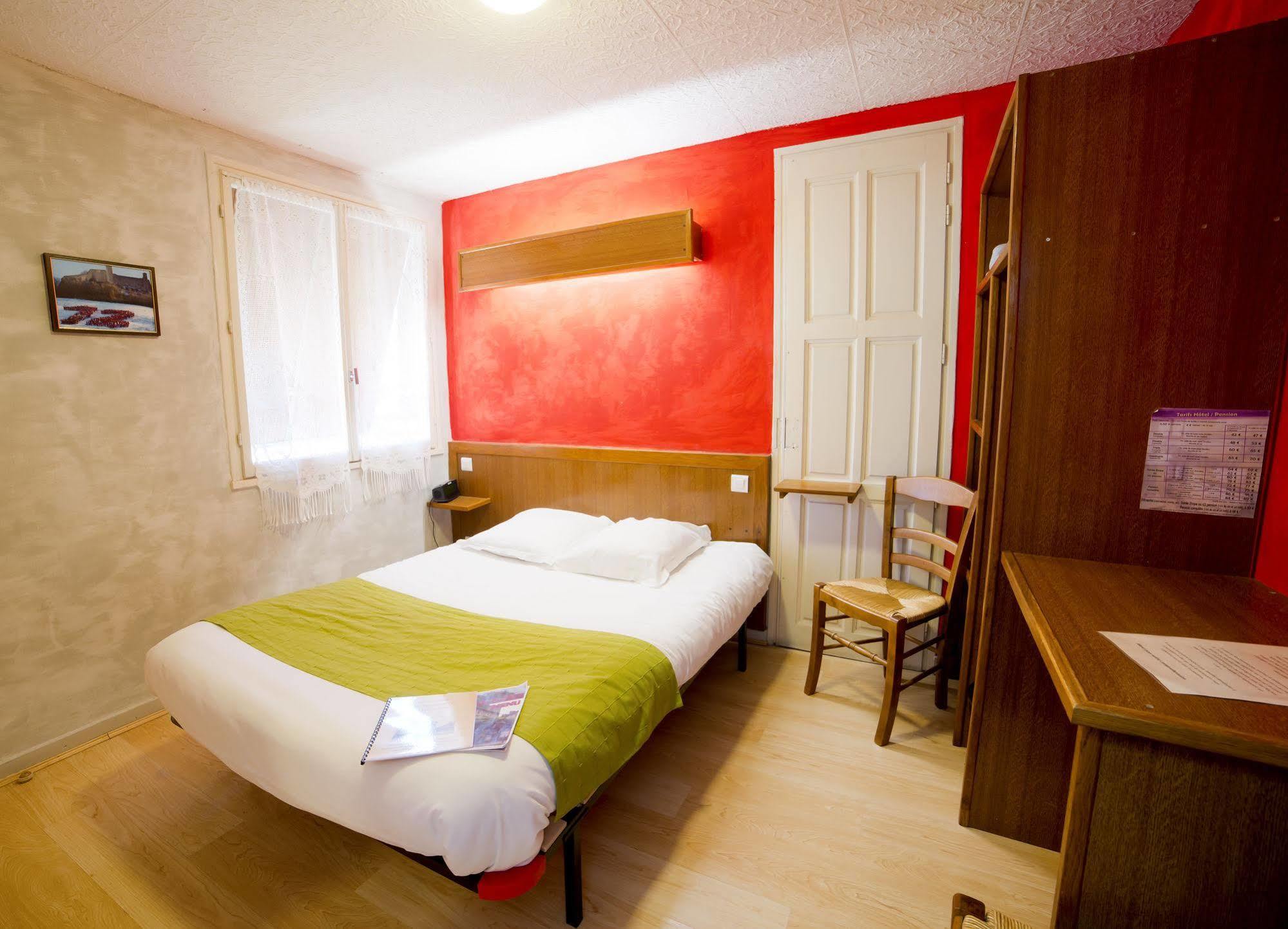 Hotel De La Gare Sévérac-le-Château Esterno foto